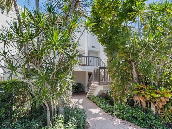 805 Bridgewood Place, Boca Raton FL 33434