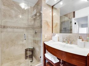 818 SE 4th St 202, Fort Lauderdale FL 33301