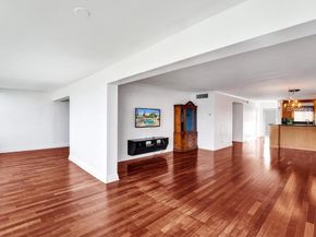 818 SE 4th St 202, Fort Lauderdale FL 33301
