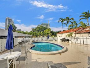 818 SE 4th St 202, Fort Lauderdale FL 33301