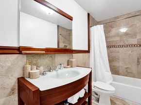 818 SE 4th St 202, Fort Lauderdale FL 33301