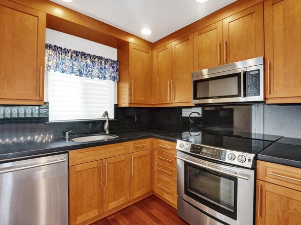 818 SE 4th St 202, Fort Lauderdale FL 33301