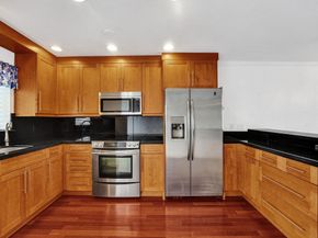 818 SE 4th St 202, Fort Lauderdale FL 33301