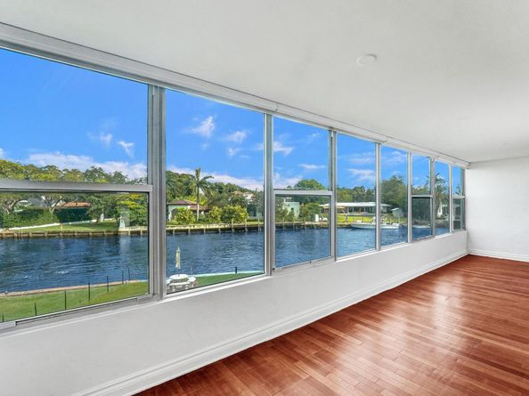 818 SE 4th St 202, Fort Lauderdale FL 33301