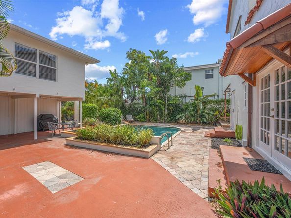 221 Greymon Drive, West Palm Beach FL 33405