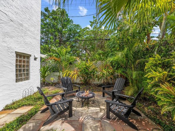 221 Greymon Drive, West Palm Beach FL 33405