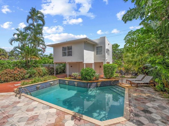 221 Greymon Drive, West Palm Beach FL 33405