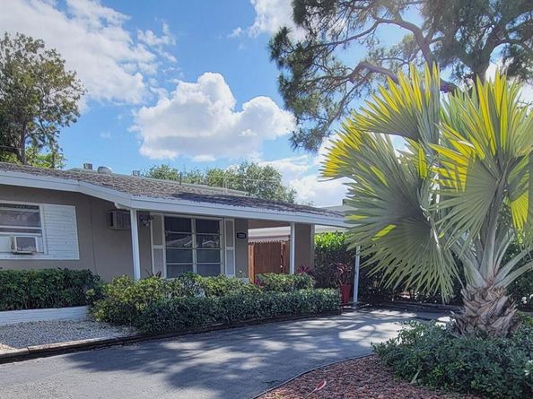 1000 NE 17th Court, Fort Lauderdale FL 33305
