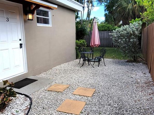 1000 NE 17th Court, Fort Lauderdale FL 33305