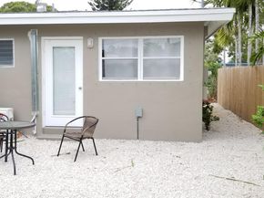 1000 NE 17th Court, Fort Lauderdale FL 33305