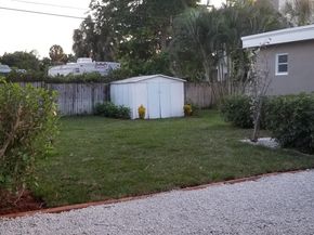 1000 NE 17th Court, Fort Lauderdale FL 33305