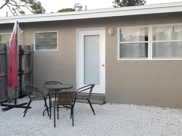 1000 NE 17th Court, Fort Lauderdale FL 33305