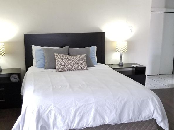 1000 NE 17th Court, Fort Lauderdale FL 33305