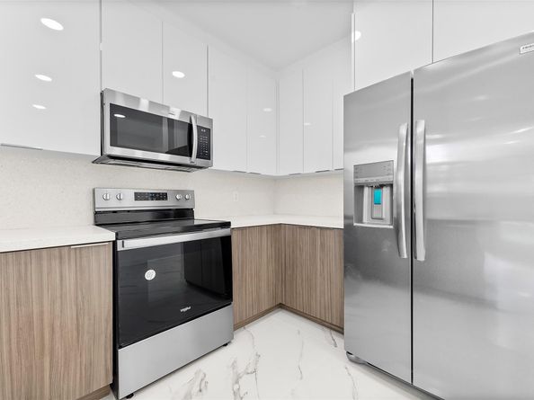 1660 SW 22nd Ave, Fort Lauderdale FL 33312