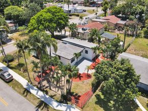 1302 S 22nd Ct, Hollywood FL 33020