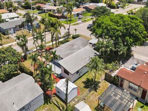 1302 S 22nd Ct, Hollywood FL 33020