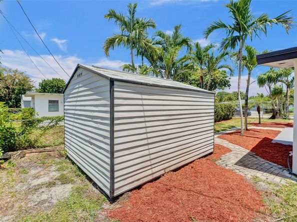 1302 S 22nd Ct, Hollywood FL 33020