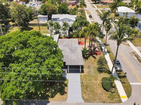 1302 S 22nd Ct, Hollywood FL 33020