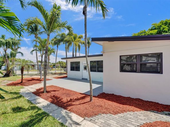 1302 S 22nd Ct, Hollywood FL 33020