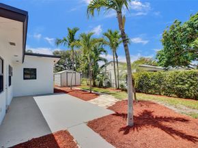 1302 S 22nd Ct, Hollywood FL 33020