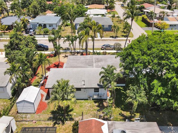 1302 S 22nd Ct, Hollywood FL 33020