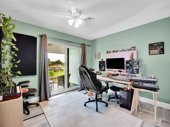 931 SE 9th Ave 17, Pompano Beach FL 33060