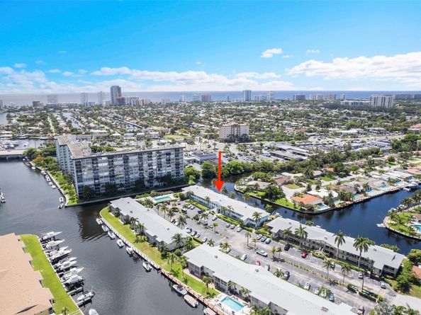 931 SE 9th Ave 17, Pompano Beach FL 33060