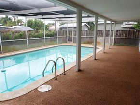 601 SW 69th Way, Pembroke Pines FL 33023
