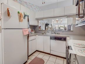 7610 Tahiti Lane 201, Lake Worth FL 33467
