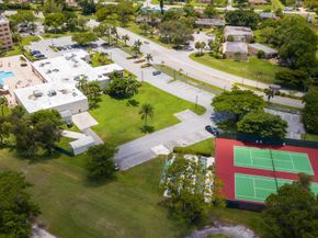 7610 Tahiti Lane 201, Lake Worth FL 33467