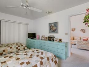 7610 Tahiti Lane 201, Lake Worth FL 33467