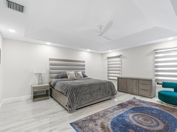 1115 Avondale Court, West Palm Beach FL 33409