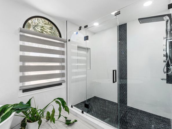 1115 Avondale Court, West Palm Beach FL 33409