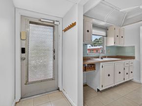 26 Golfs Edge F, West Palm Beach FL 33417