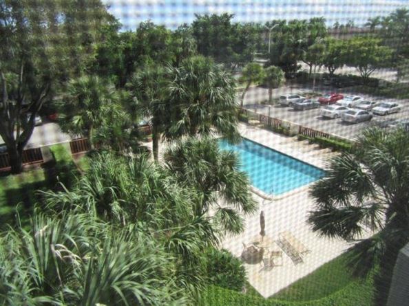 10777 W Sample Rd 418, Coral Springs FL 33065
