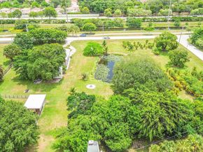 1201 N Old Hiatus Rd, Plantation FL 33323