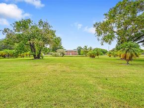 1201 N Old Hiatus Rd, Plantation FL 33323