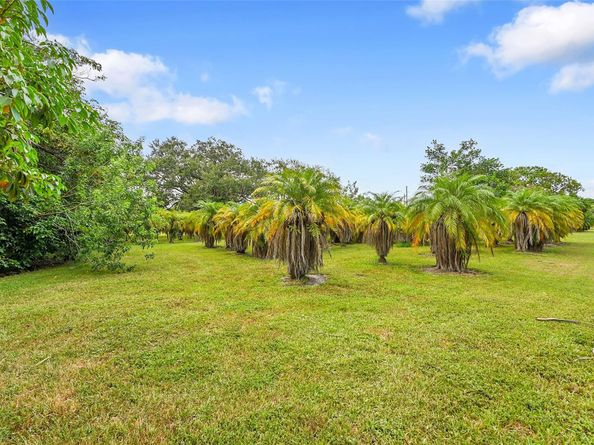 1201 N Old Hiatus Rd, Plantation FL 33323