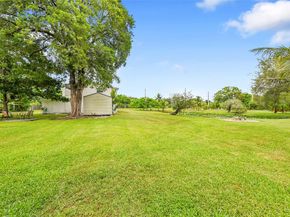 1201 N Old Hiatus Rd, Plantation FL 33323