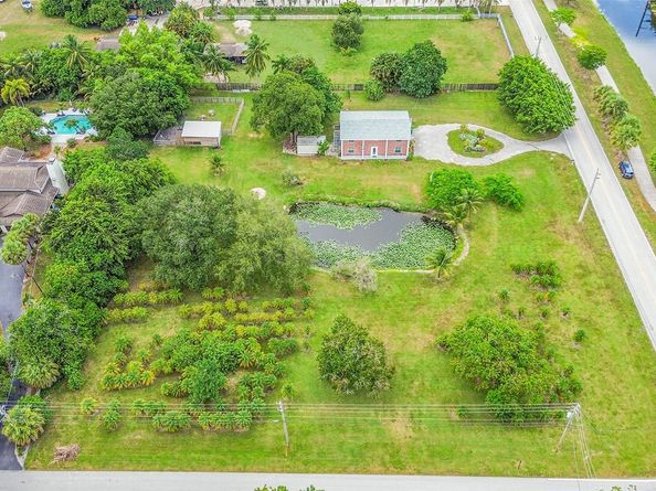 1201 N Old Hiatus Rd, Plantation FL 33323