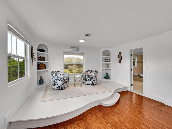 1201 N Old Hiatus Rd, Plantation FL 33323