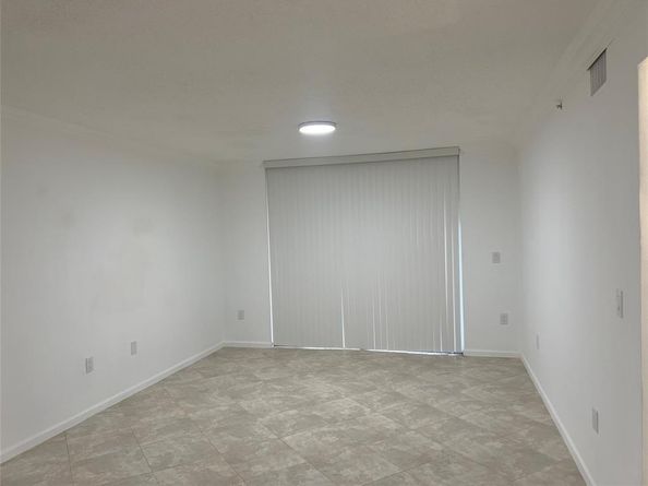 4856 N State Rd 7 1108, Coconut Creek FL 33073