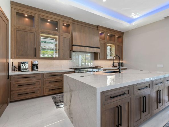 1060 Fairview Lane, Singer Island FL 33404