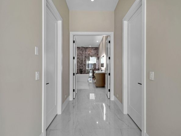 1060 Fairview Lane, Singer Island FL 33404
