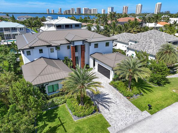 1060 Fairview Lane, Singer Island FL 33404