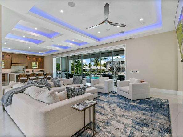 1060 Fairview Lane, Singer Island FL 33404