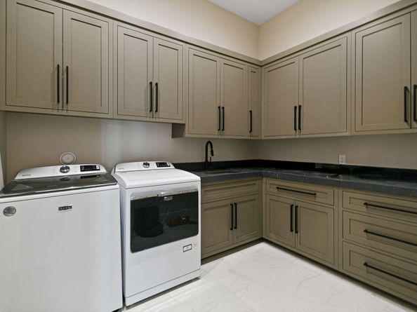 1060 Fairview Lane, Singer Island FL 33404