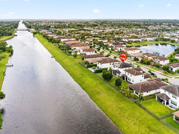 3252 Dunning Drive, Royal Palm Beach FL 33411