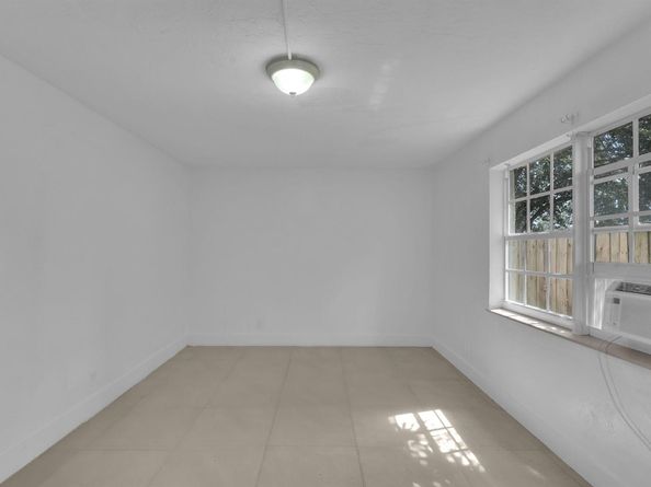 715 Washington Avenue 14, Lake Worth Beach FL 33460