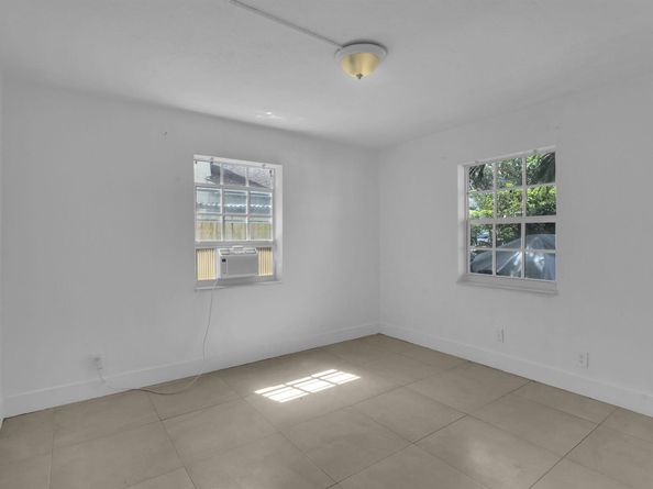 715 Washington Avenue 14, Lake Worth Beach FL 33460